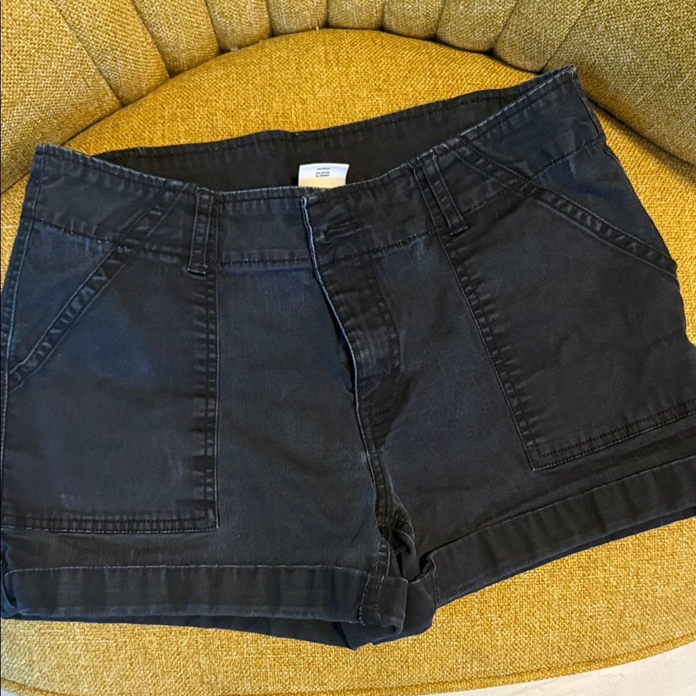 Magellan Outdoors Women's Black Cargo Shorts